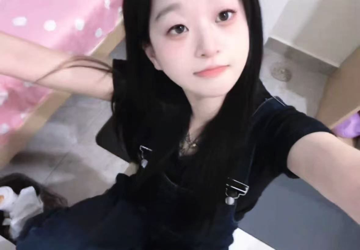 154422