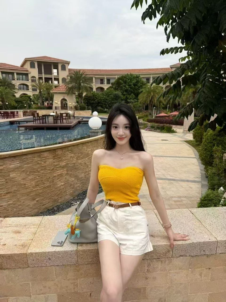 155818