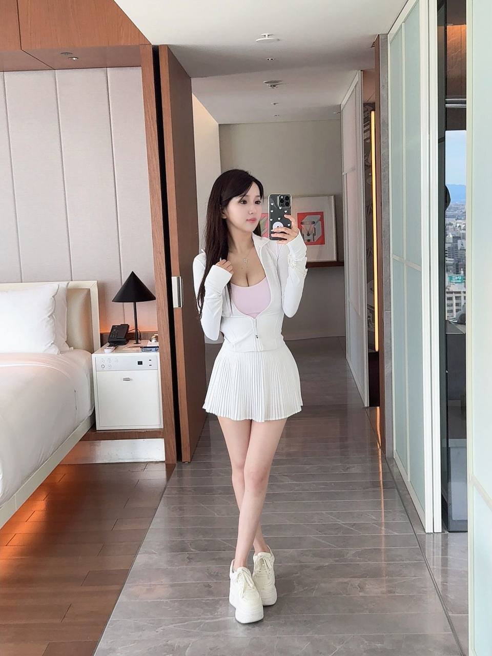 155858