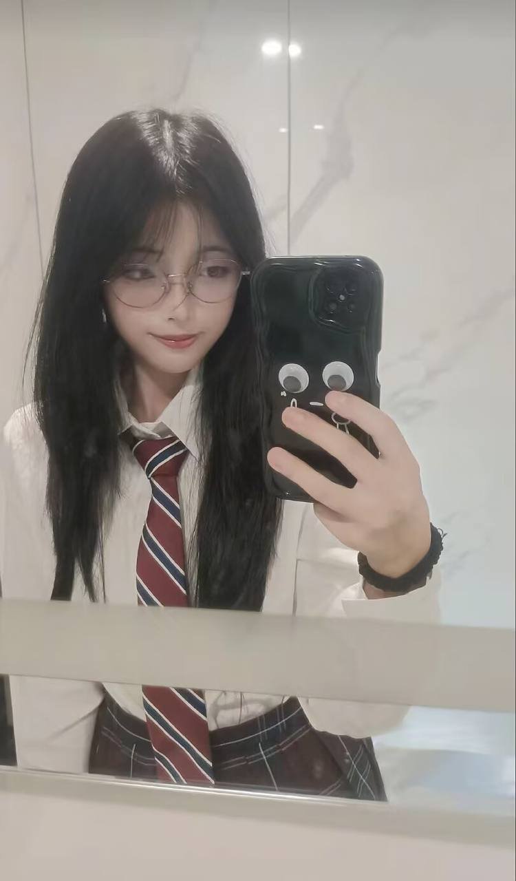 155884