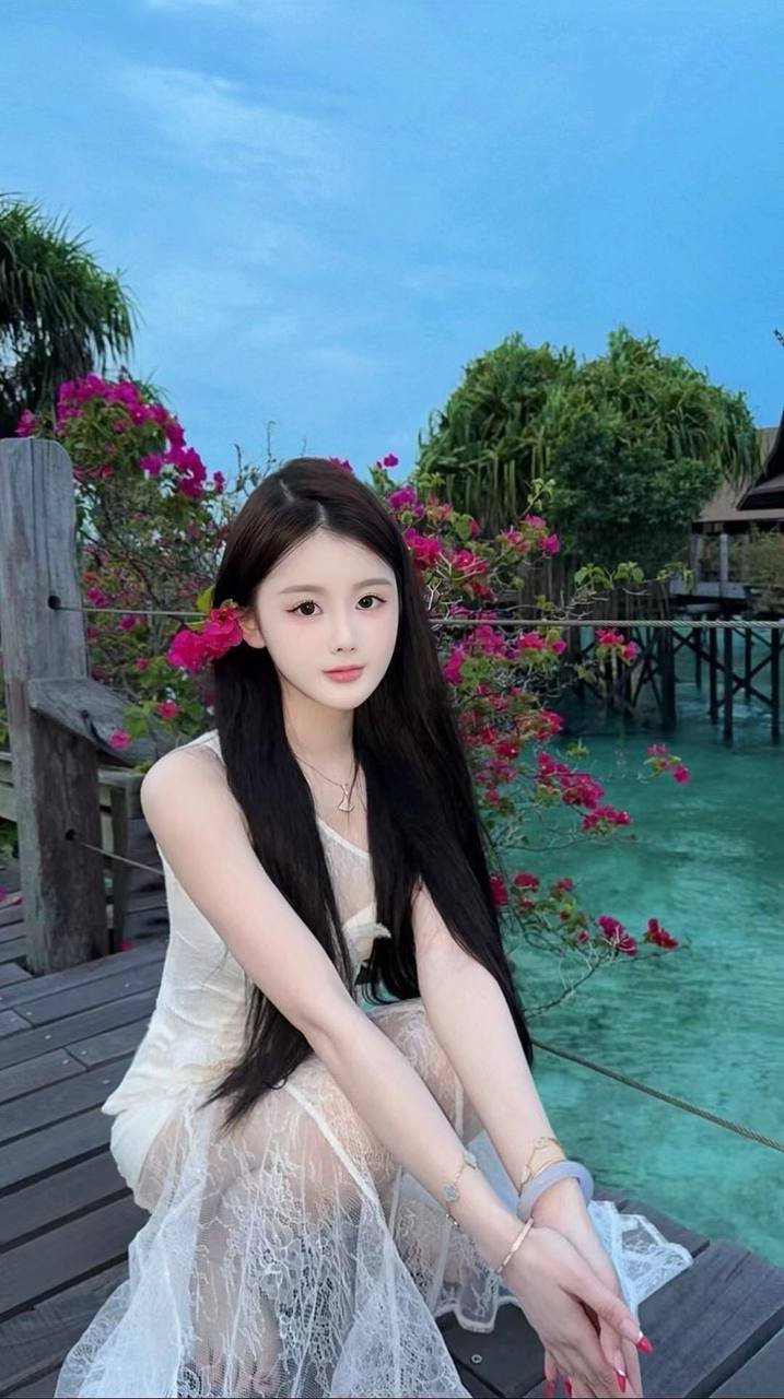 156114