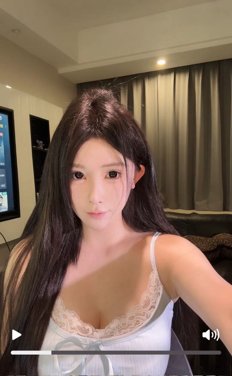 156351